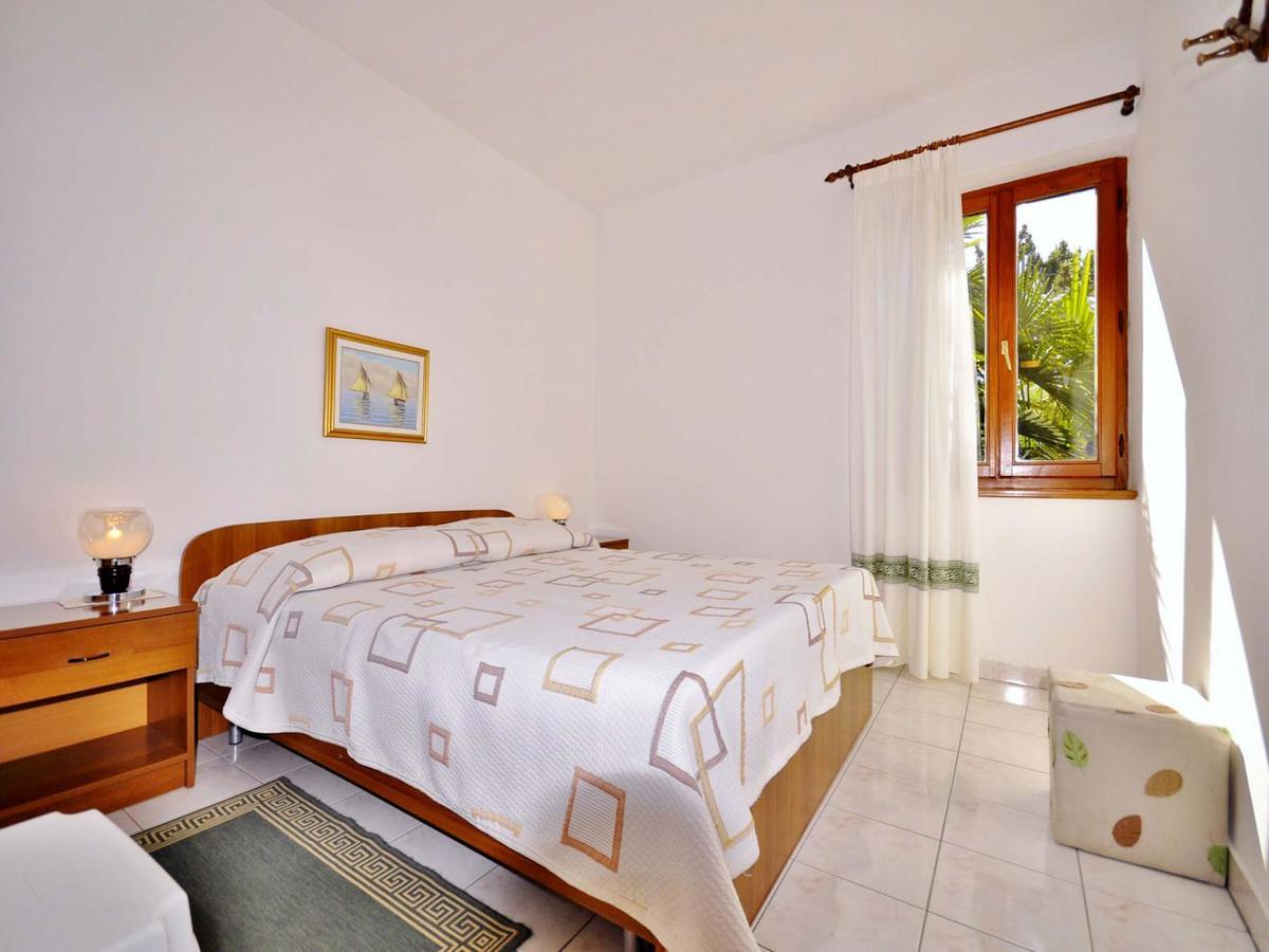 Apartment Bruna 653 Рабац Екстериор снимка